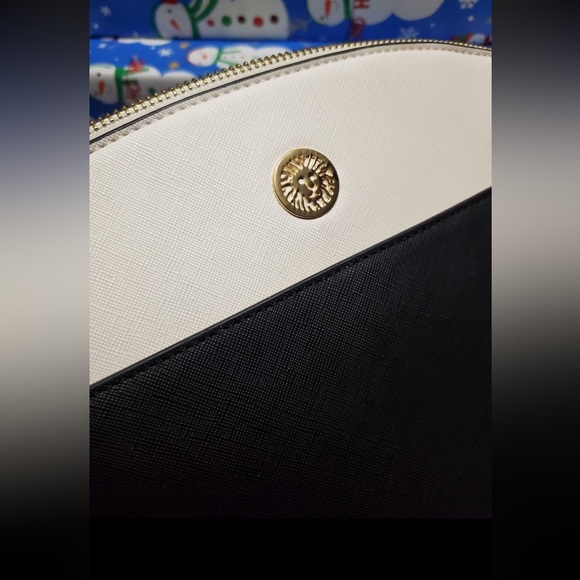 Anne Klein color block Crossbody - Picture 5 of 9